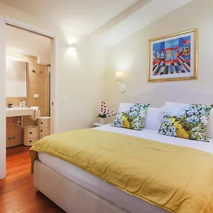  Apartment Garden House By Canto Degli Aranci Italy
